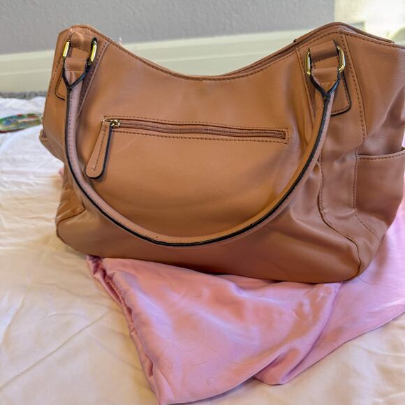 4-Piece Maximal Handbag Bundle Apt. 9 Color Block Tote, Belt Bag, Crossbody Lot - Picture 14 of 14